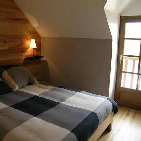 Renove Avec Terrasse, Animaux Admis Pres De St Pourcain - Fr-1-489-138 * Barberier