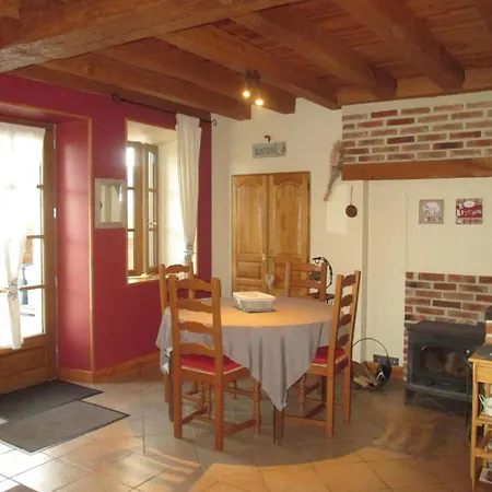 Renove Avec Terrasse, Animaux Admis Pres De St Pourcain - Fr-1-489-138 Nyaraló Barberier